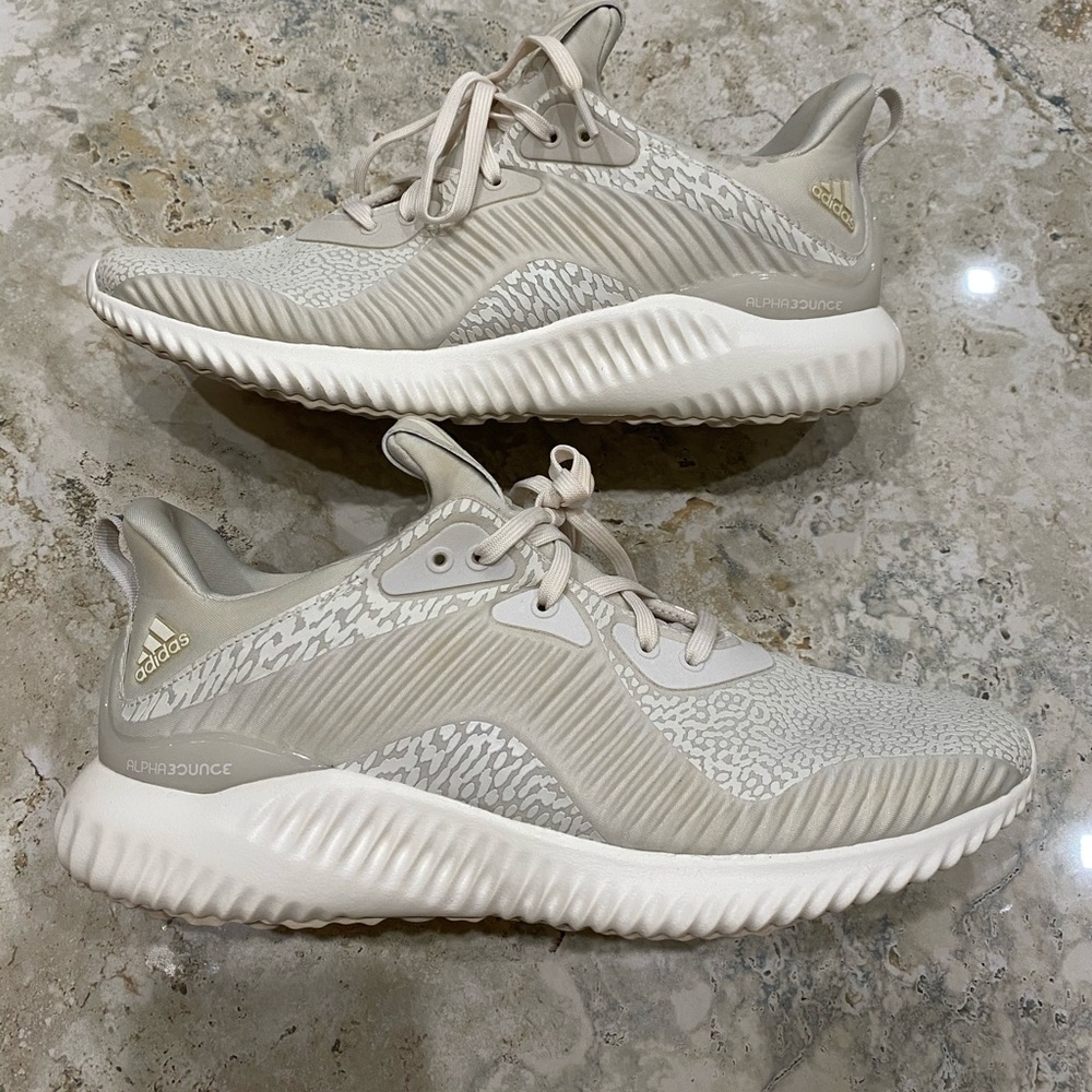 New Adidas Alphabounce Reflective Shoes Size 8.5